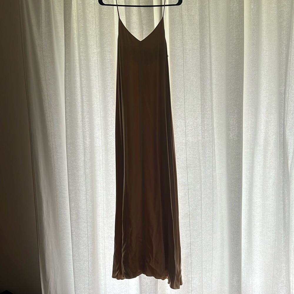Maxi dress with pockets